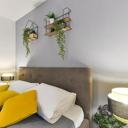 Ferienhaus Zur Alleinnutzung Mit Pool, Whirlpool, Klimaanlage, Internet Und Balkon Fur 8 Personen * Ražanac